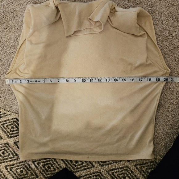 ASTR the Label Turtleneck Roxette Tank with Shoulder Pads Size XS - Picture 6 of 6